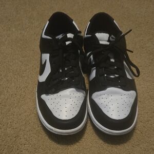 Nike Men's Black and White Low-Top Panda Dunk Sneakers